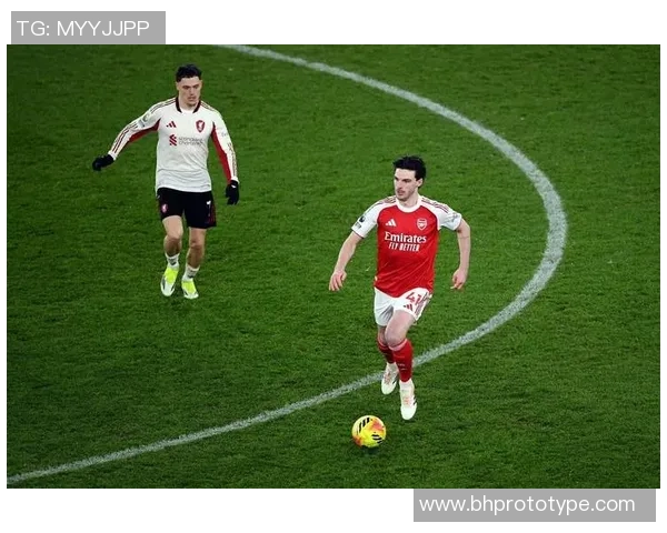 英超焦点战巴萨与利物浦握手言和赛后点评引发热议