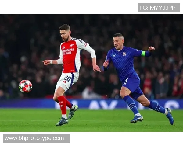 皇马逆转巴黎圣日耳曼引发争议判罚全场沸腾的世界杯之夜